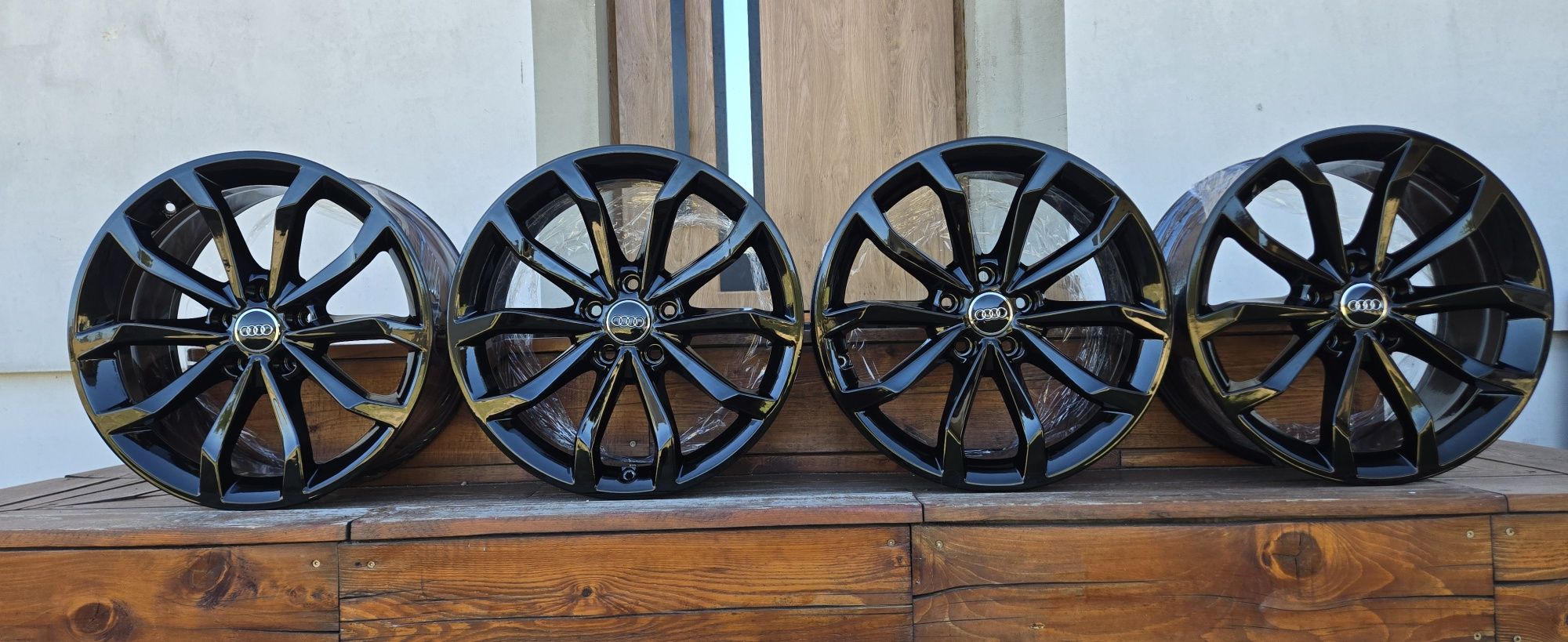 18 5x112 OEM Audi a3 a4 b7 b8 b9 a5 a6 c6 c7 c8 Q3 Q5 po renowacji