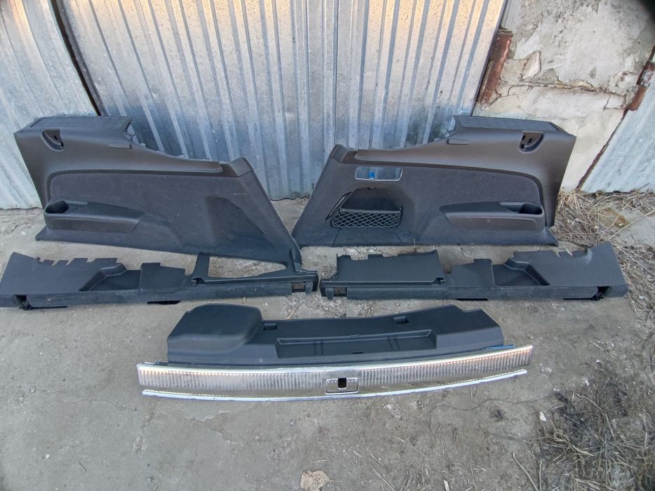 Обшивка багажника ауді ку7 4м audi q7 4m