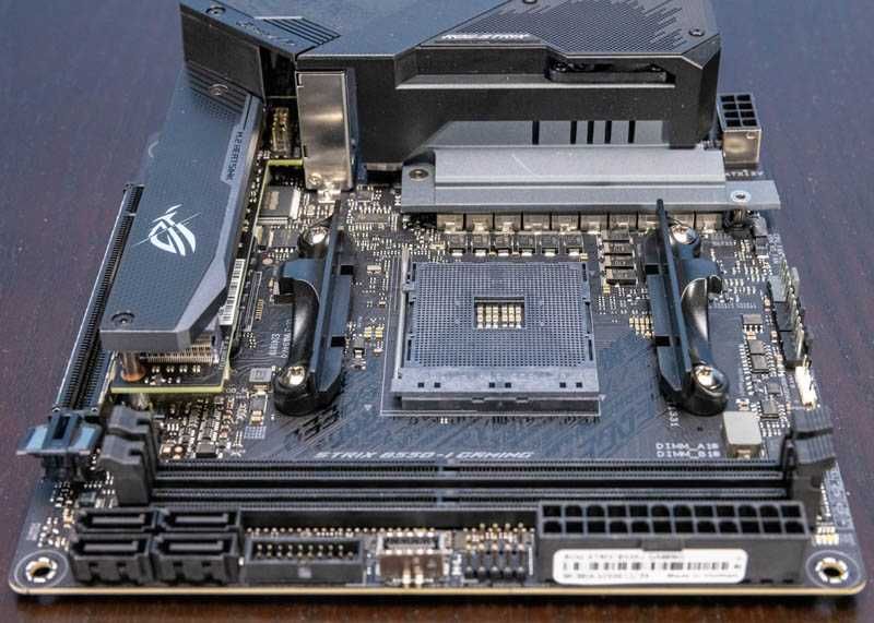 ROG Strix B550-I, Ballistix Sport, Ryzen 5 5600, Noctua NF-A9x14 90mm