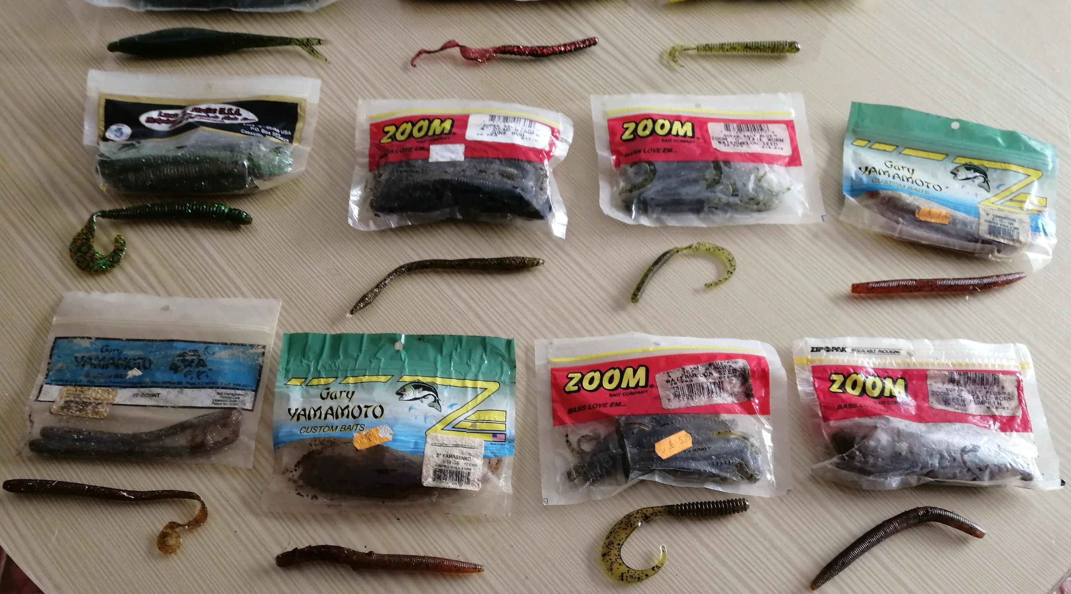 lote de iscas de pesca em silicone