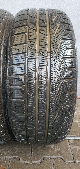 225/50/17 Pirelli para zimowe jak nowe Demo