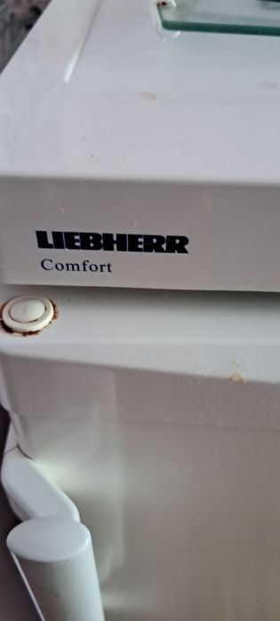 Холодильник LIEBHERR