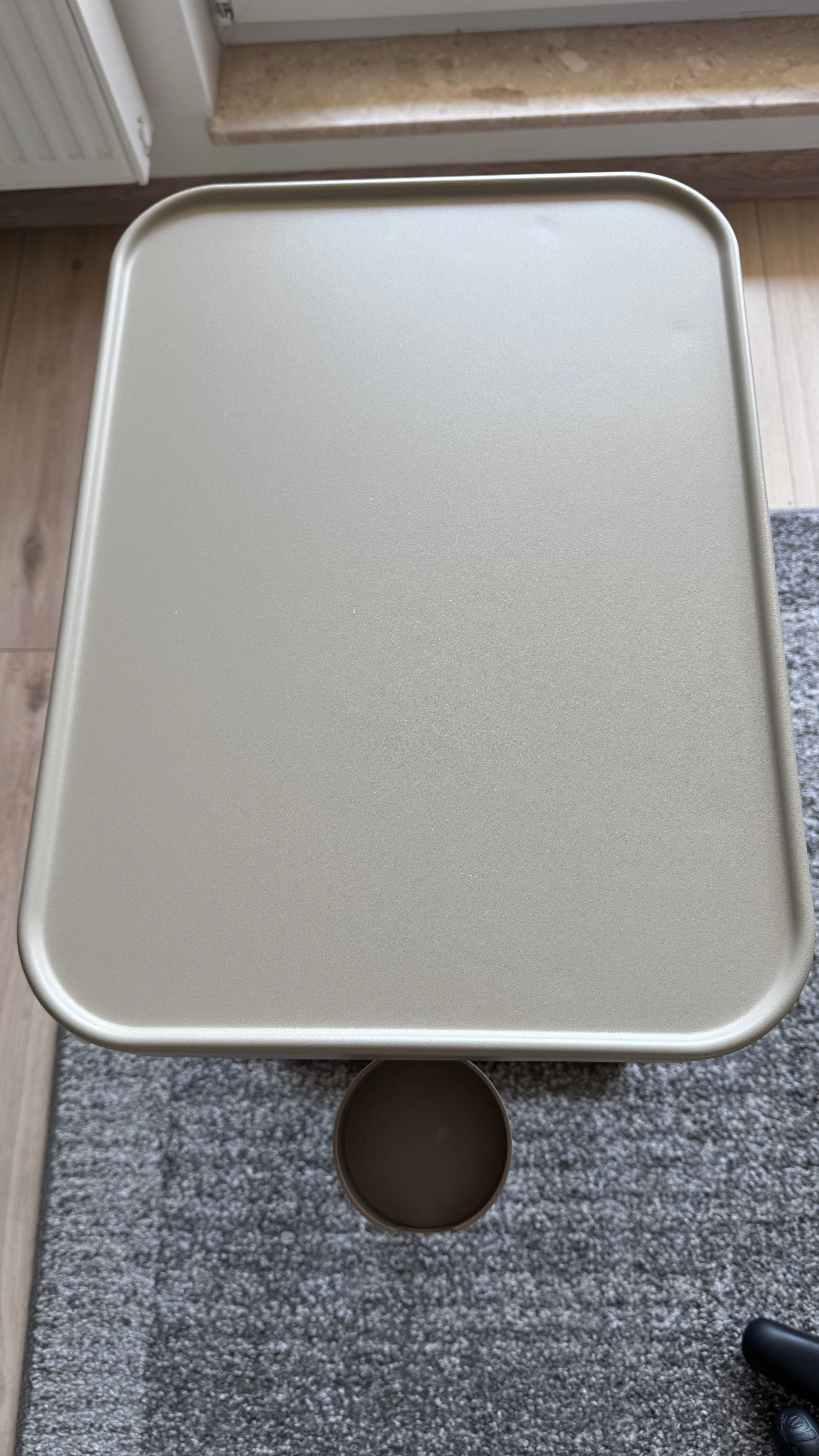 Stolik pod laptopa, beżowy BJÖRKÅSEN IkEa