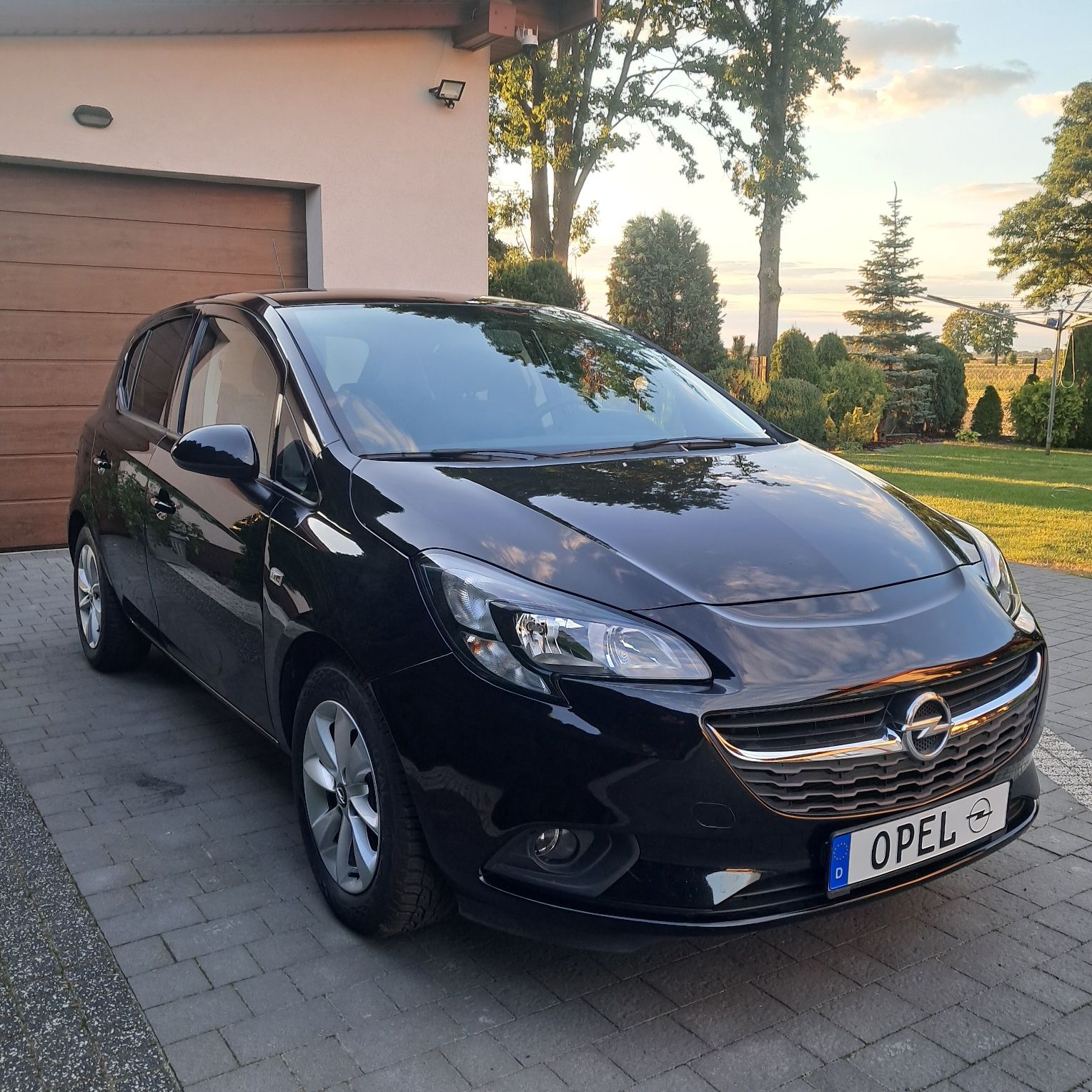 Opel corsa E 1.4 benzyna
