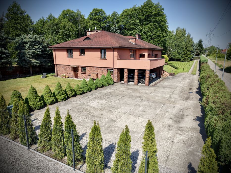 Dom 360m2 z dzialką 3000m2