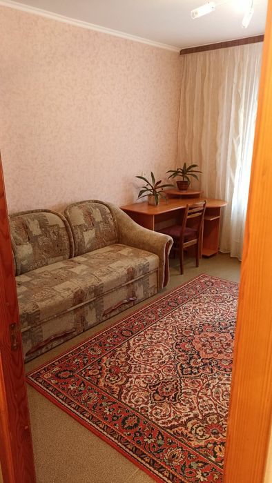 Комната на Ревуцкого18А 15 минут до метро позняки харьковская (не риел