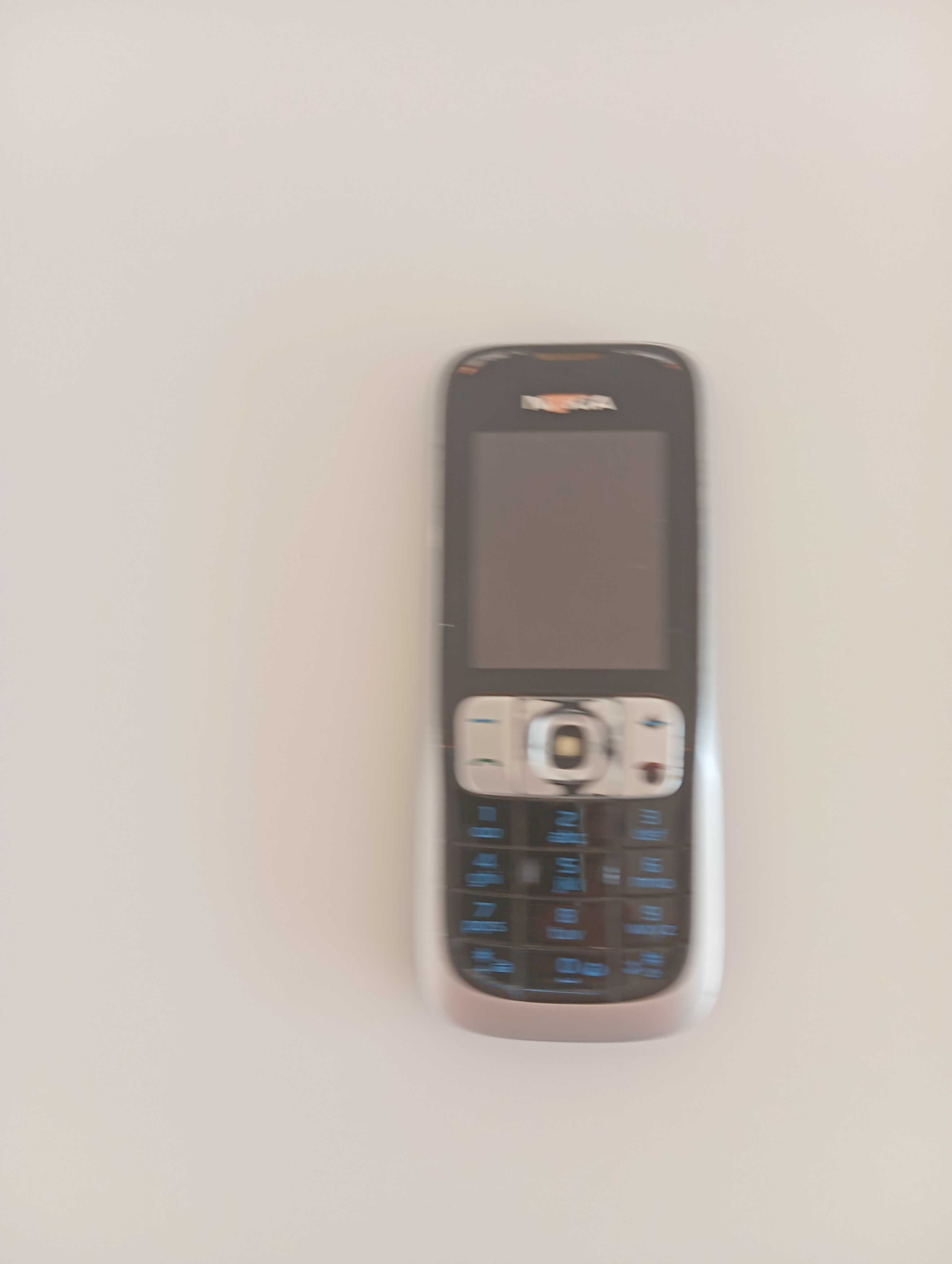 Zestaw 4 telefony, sprzedaję tylko jako całość