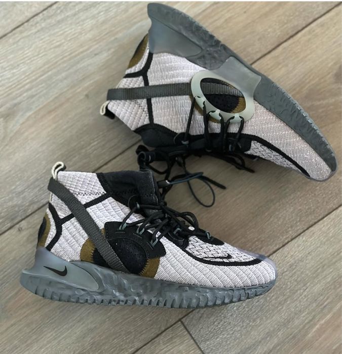 Nike оригінал кросівки