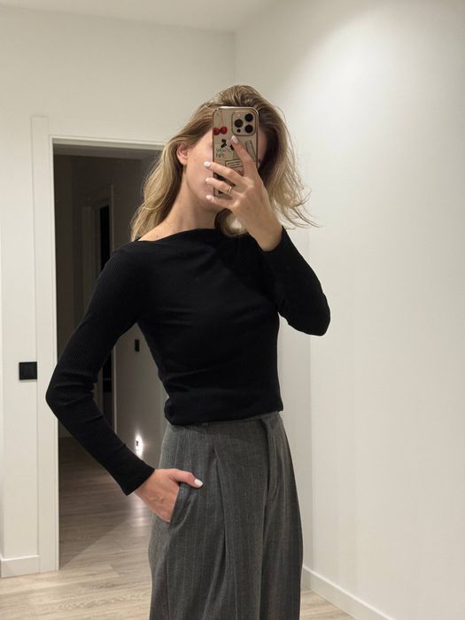 Гольф чорний New Yorker  Розмір М