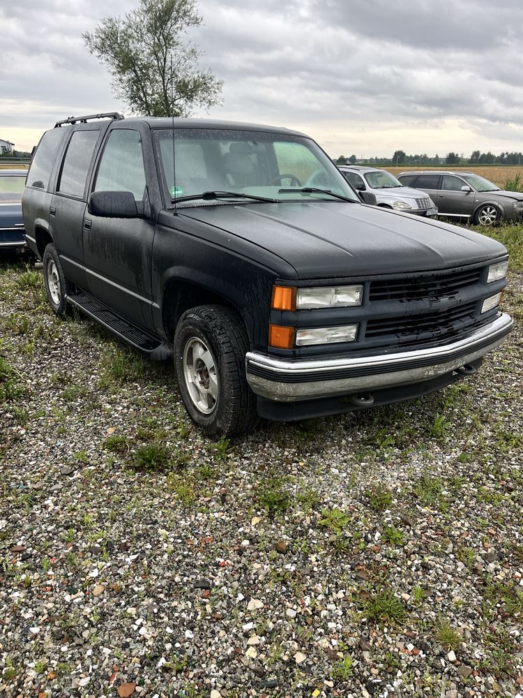 Chevrolet tahoe 5.7 V8 4X4 suburban yucon offroad