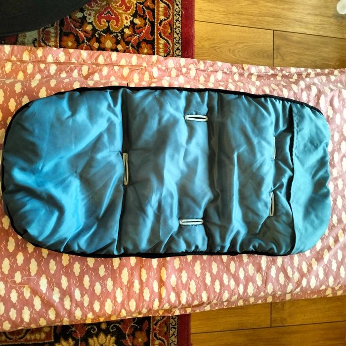 Śpiworek bardzo ciepły do wózka