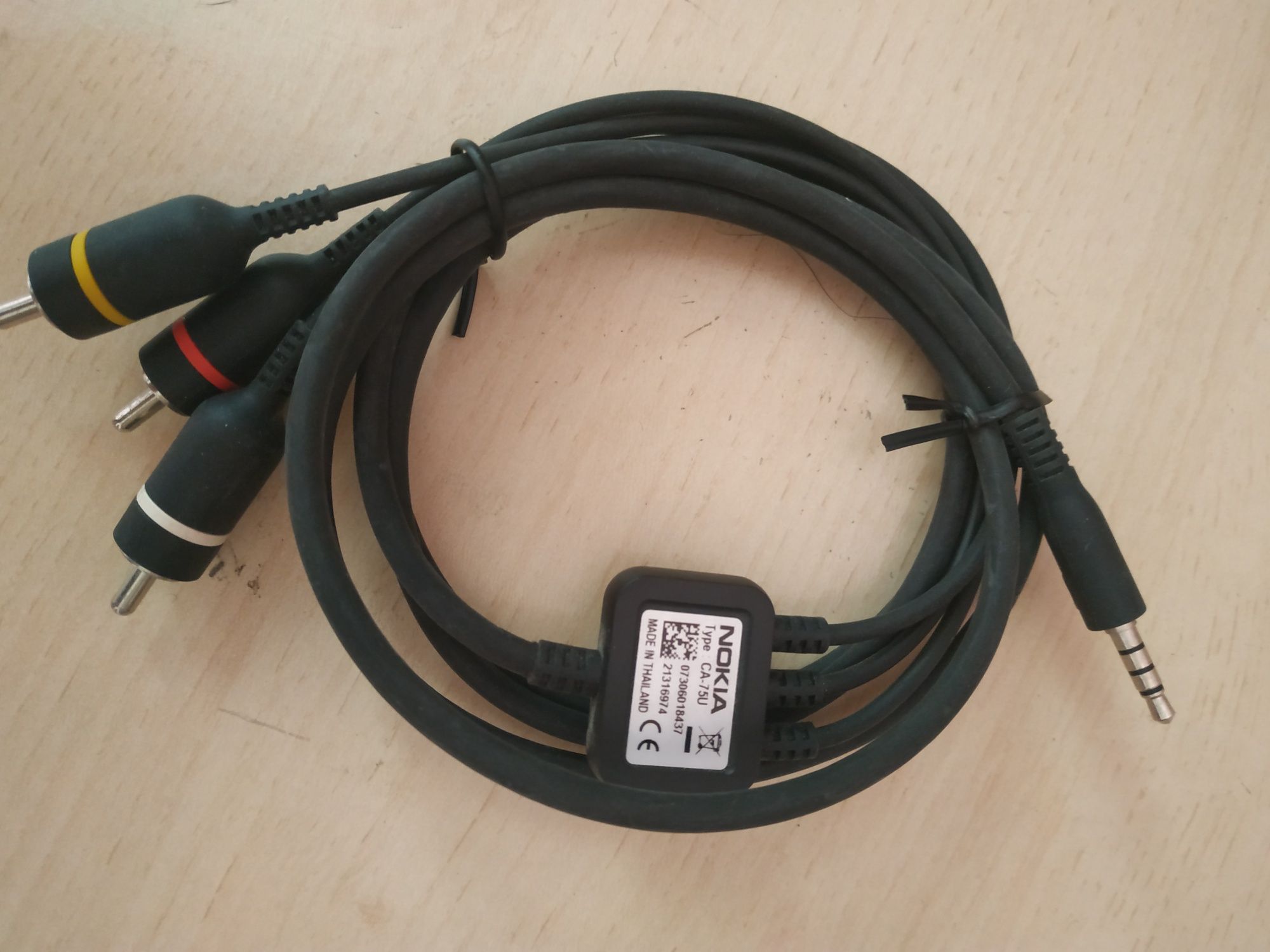 Кабелі HDMI для монітору, роутеру