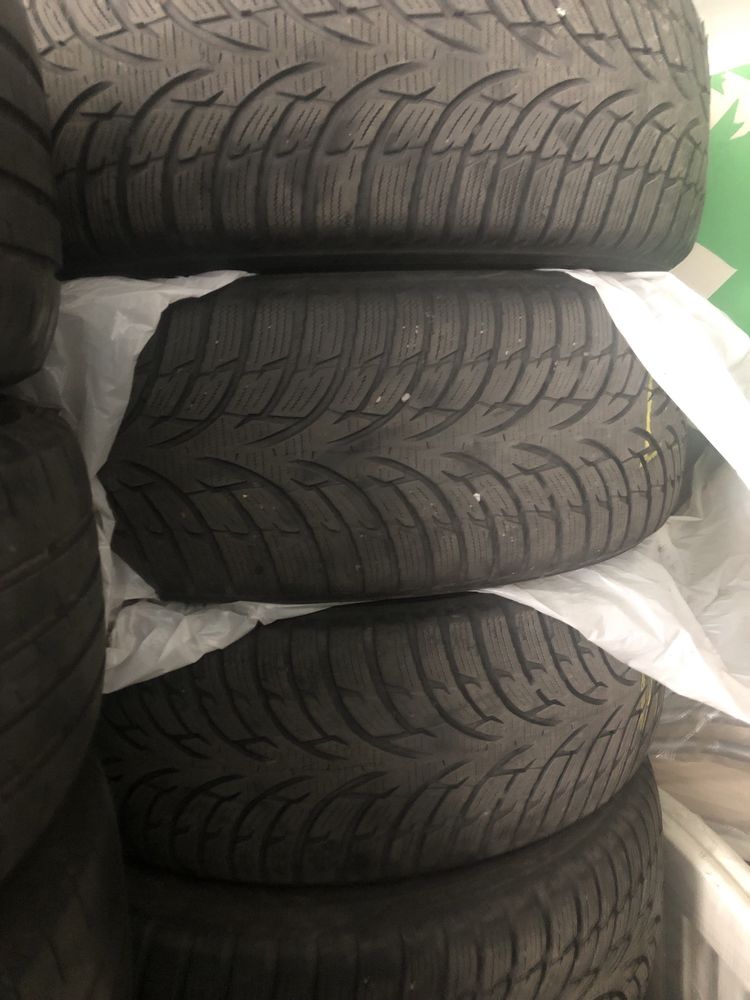 Шины Nokian 215/60 R16