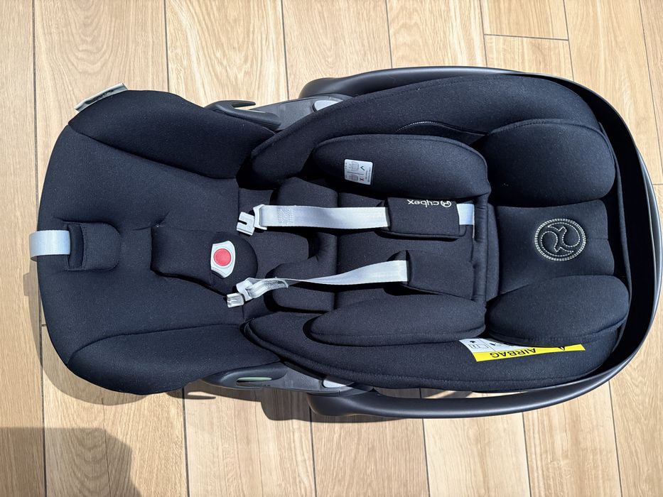 Дитяче автокрісло Cybex Cloud G i-Size + адаптер в подарунок