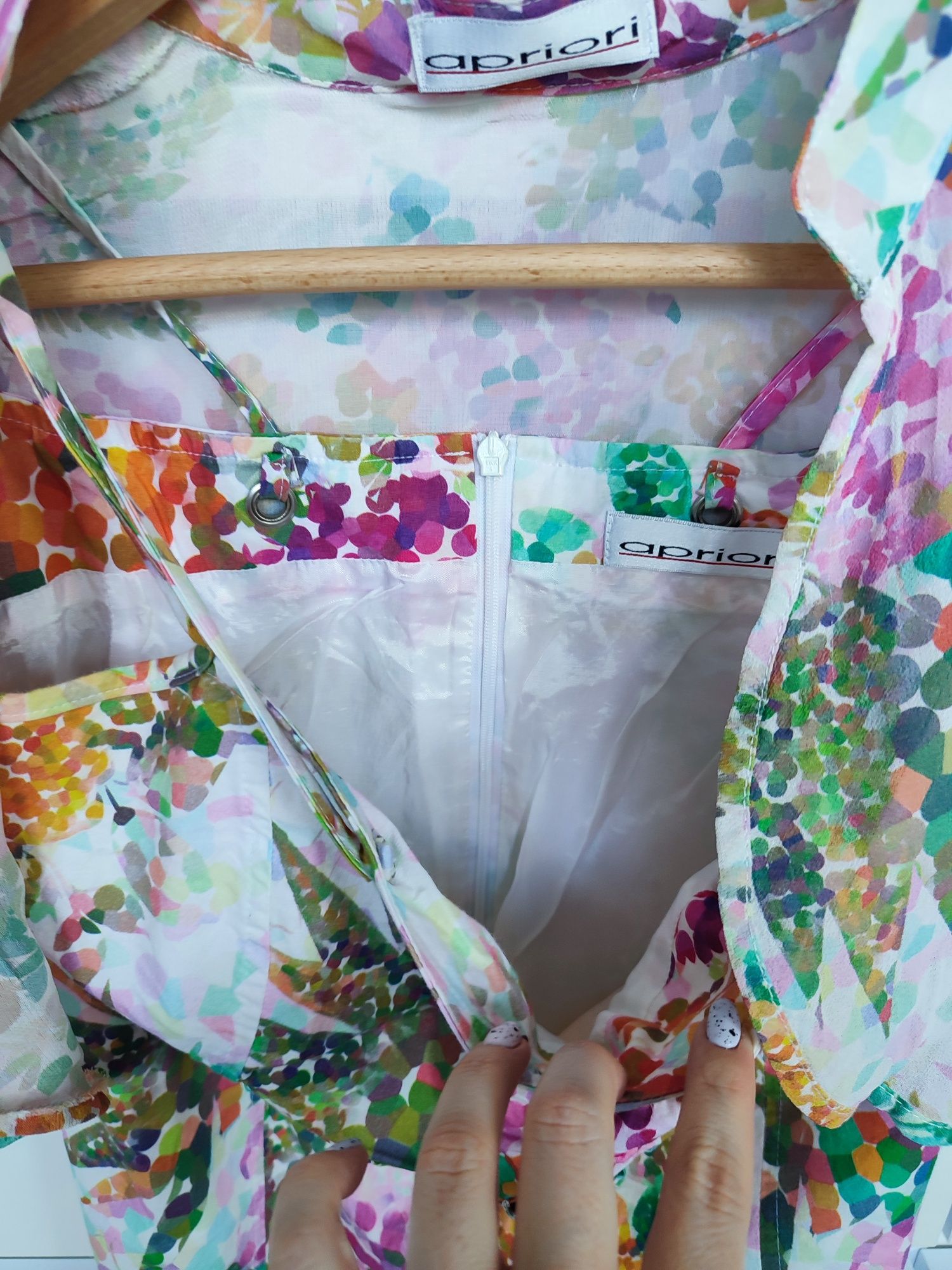 Elegancka kolorowa sukienka kwiaty z narzutką rozmiar M