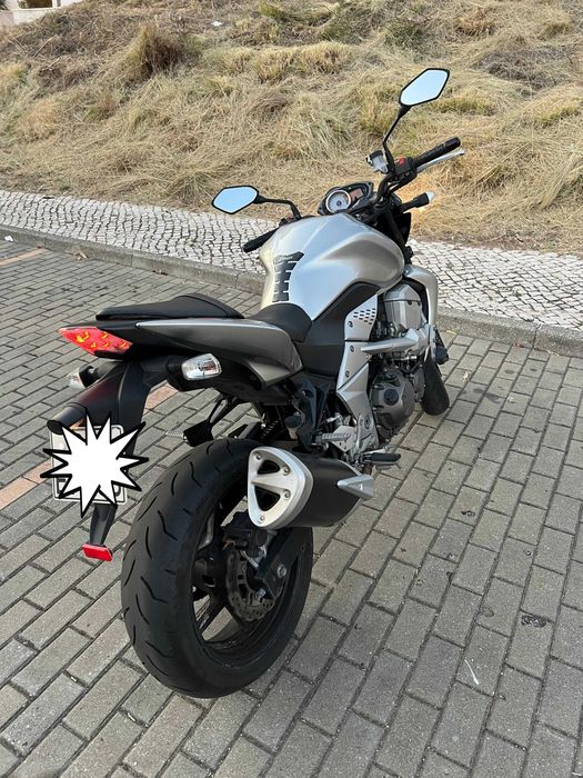 Kawasaki z750 cinza de 2007
