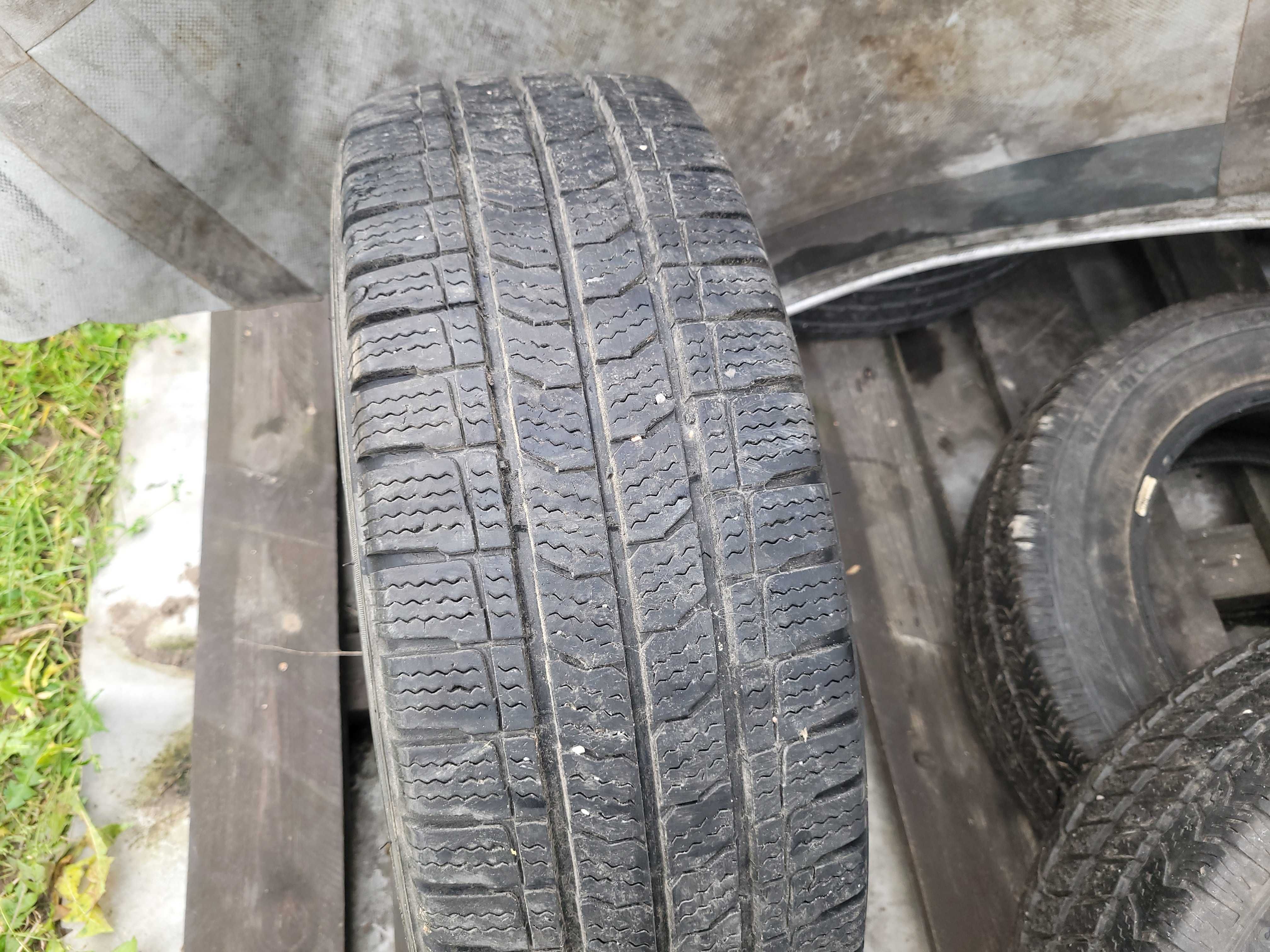 Opona Wzmacniana Kleber Translap2 205/65r16C