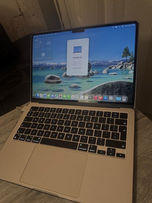 Macbook Air M2 256 GB / 16 GB RAM + mysz Apple Magic Mouse + pokrowiec