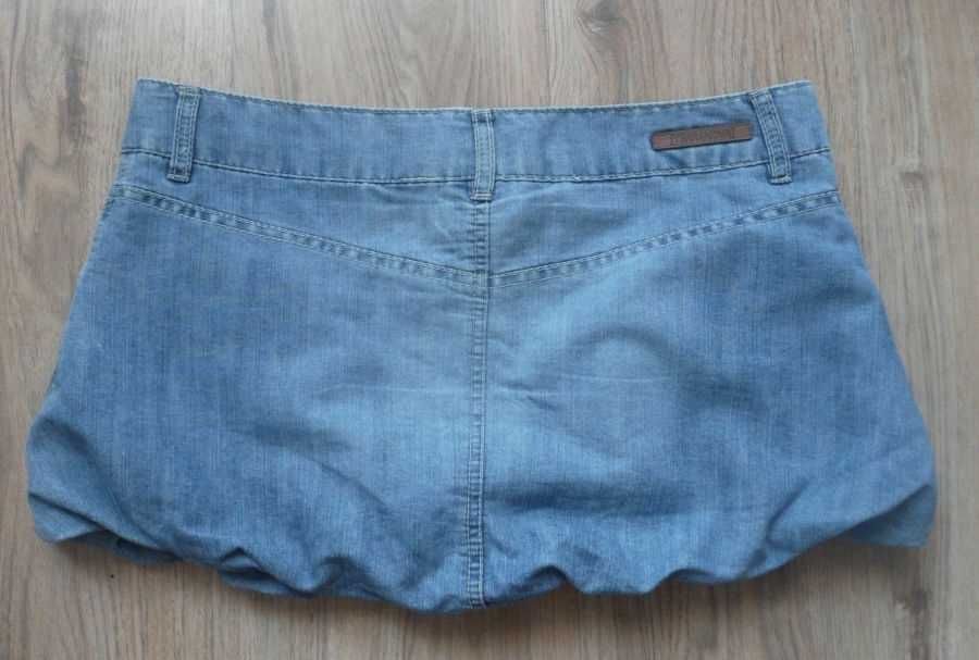 Spódniczka jeansowa Terranova bombka rozm. 38