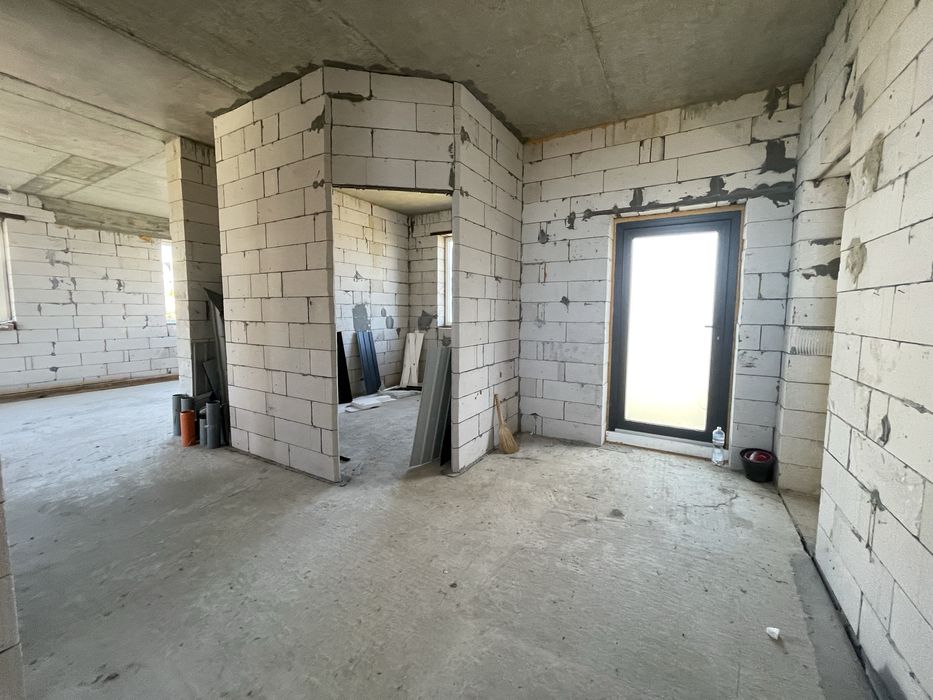 Продам Будинок в місті 10 сот землі Макарова 3-тя поліклініка