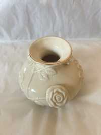 Vaso de porcelana creme