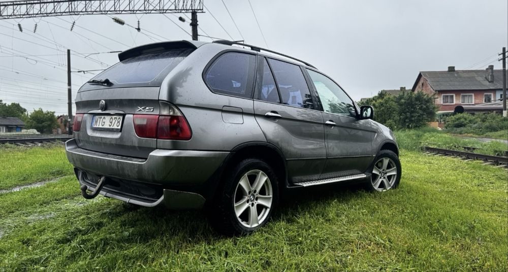 Продам авто BMW X5, E53