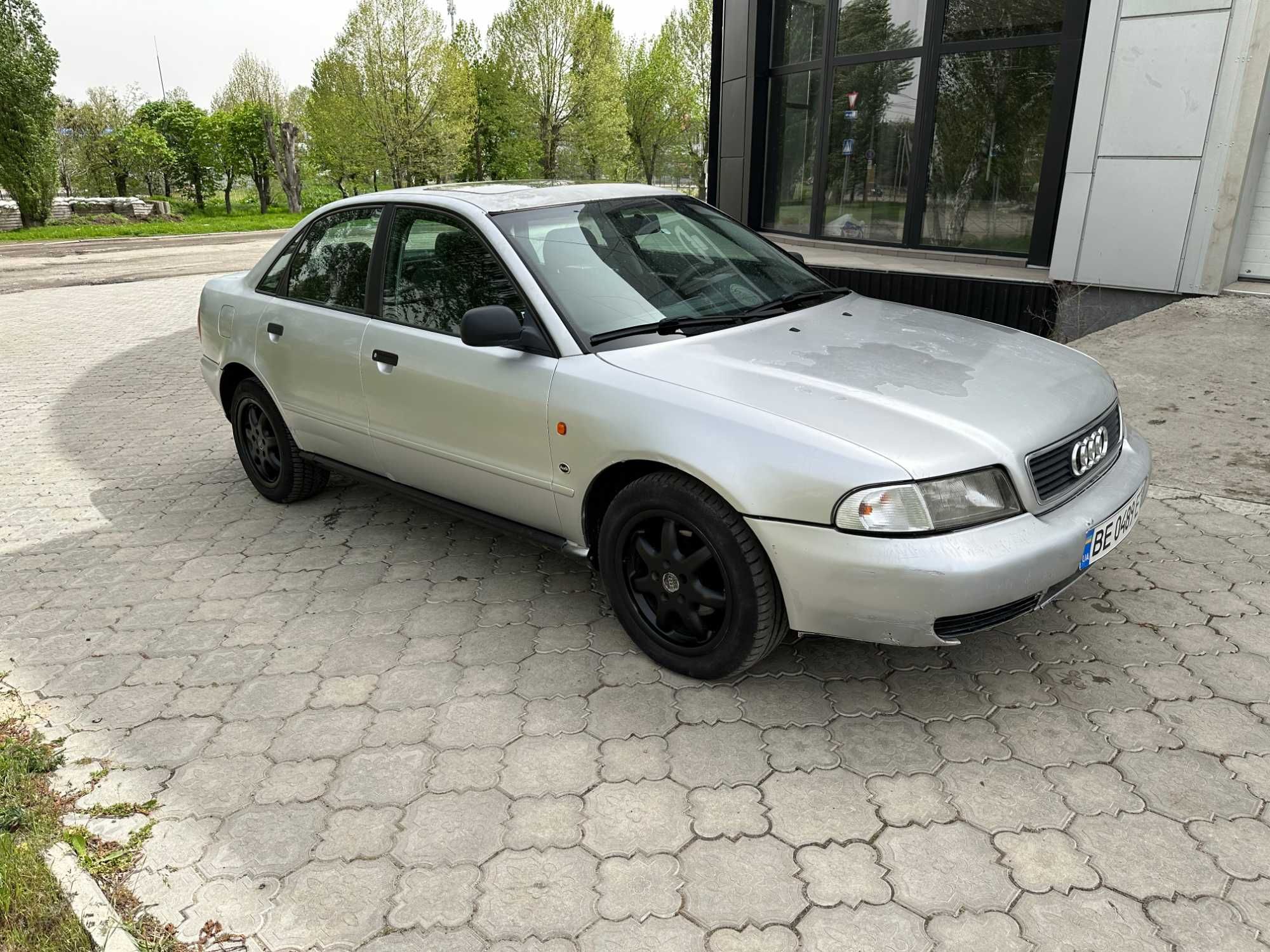 AUDI A4 1996 1.6 газ-бенз