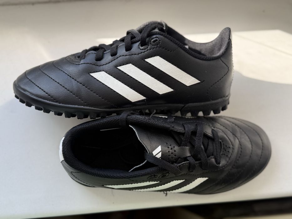 Adidas бутси, сороконіжки, взуття для футболу, оригінал