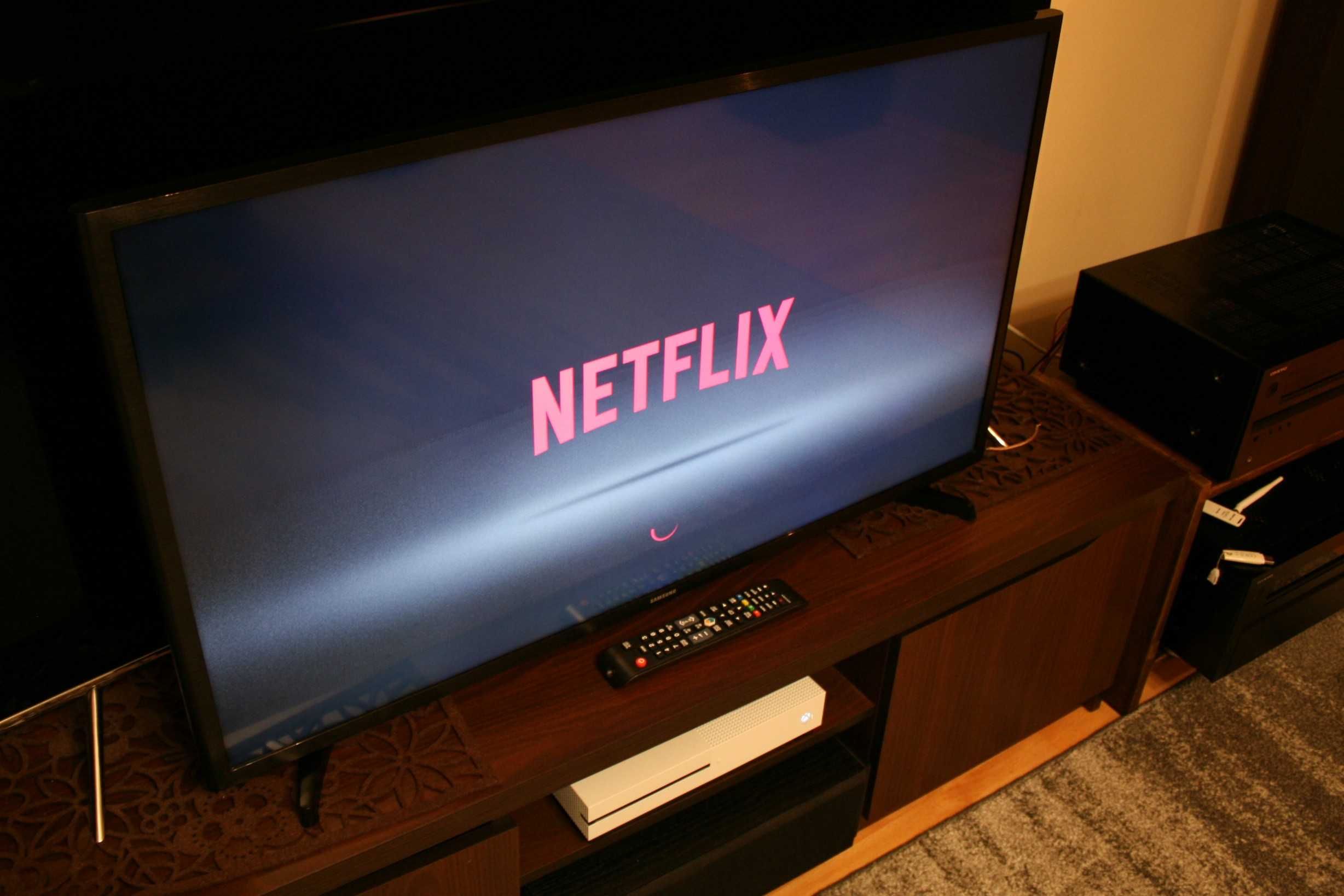 Telewizor Samsung 40 cali WiFi Netflix YouTube