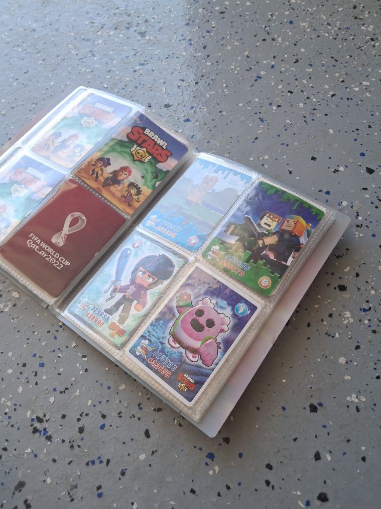 Karty kolekcjonerskie Minecraft , braw stars i pokemon