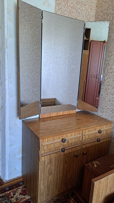 Шафа з трюмі або окремо