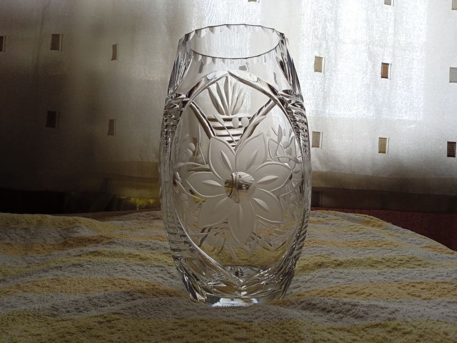 Ваза, фужеры,чайная пара