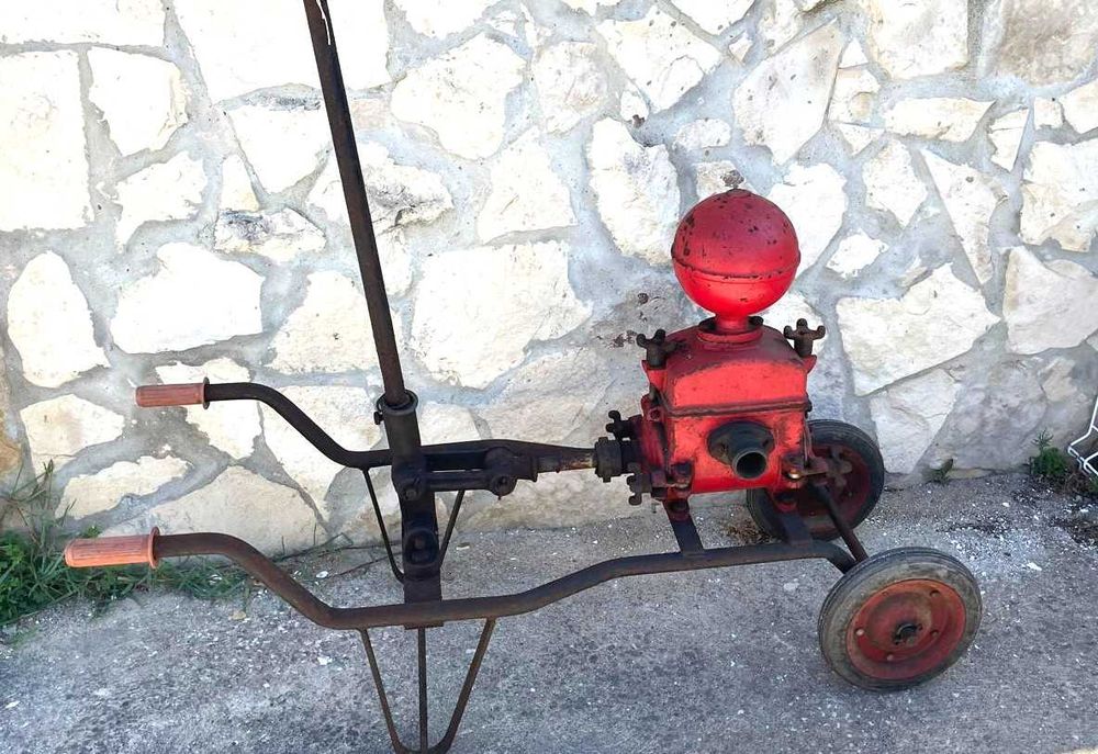 Bombas de transfega antigas, agricultura, vinicultura