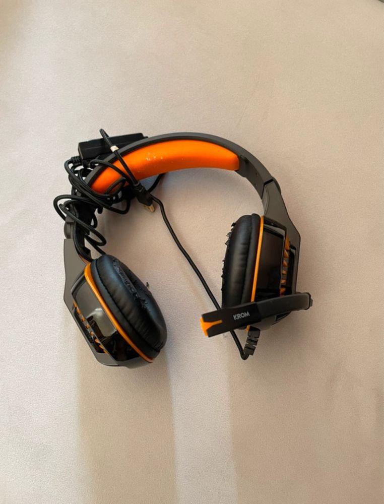 Consola Ps4 + 1 comando + auscultador gaming