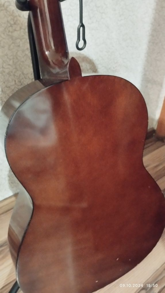 Гитара  классическая Yamaha C 40
