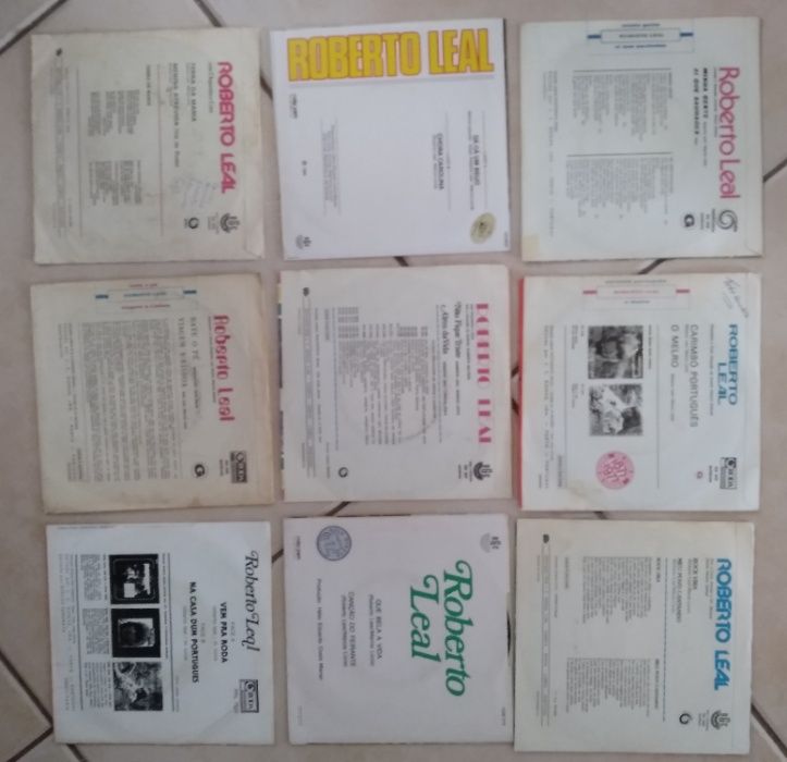 Lote de singles em vinil do cantor Roberto Leal