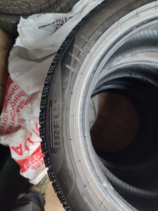 Шини PIRELLl cinturato 215/55 r17.