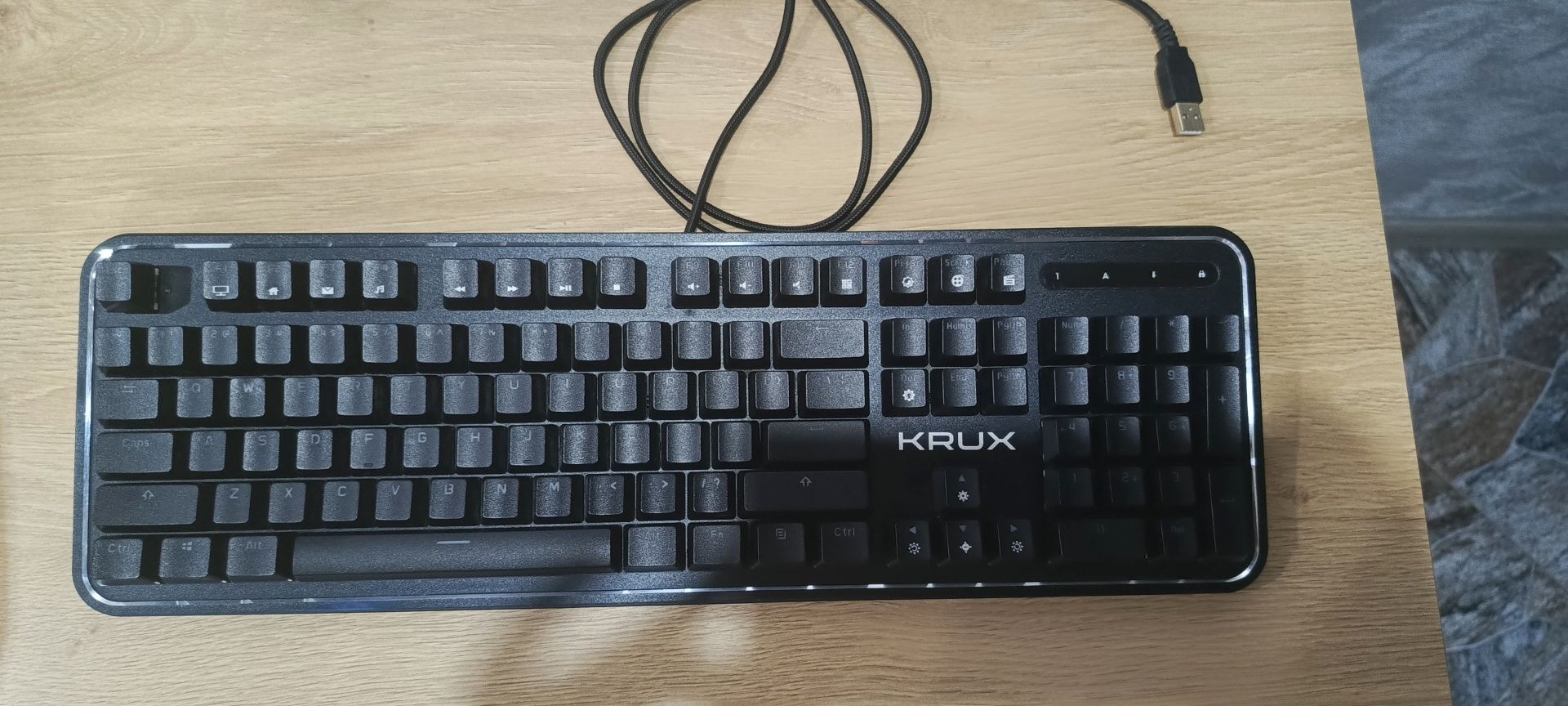 Krux Comet RGB Outemu klawiatura mechaniczna