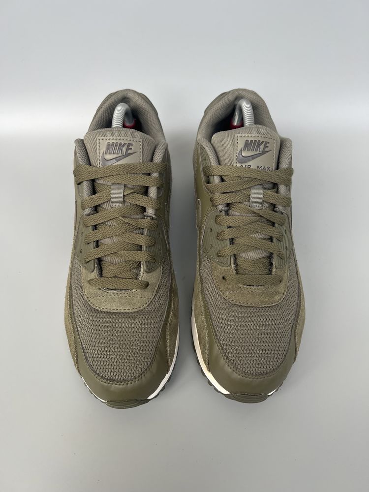 Оригінальні кросівки NIKE AIR MAX 90 ESSENTIAL 45р.29см.