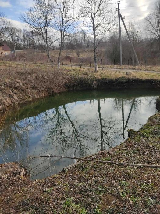 Продам хату з великою територією!