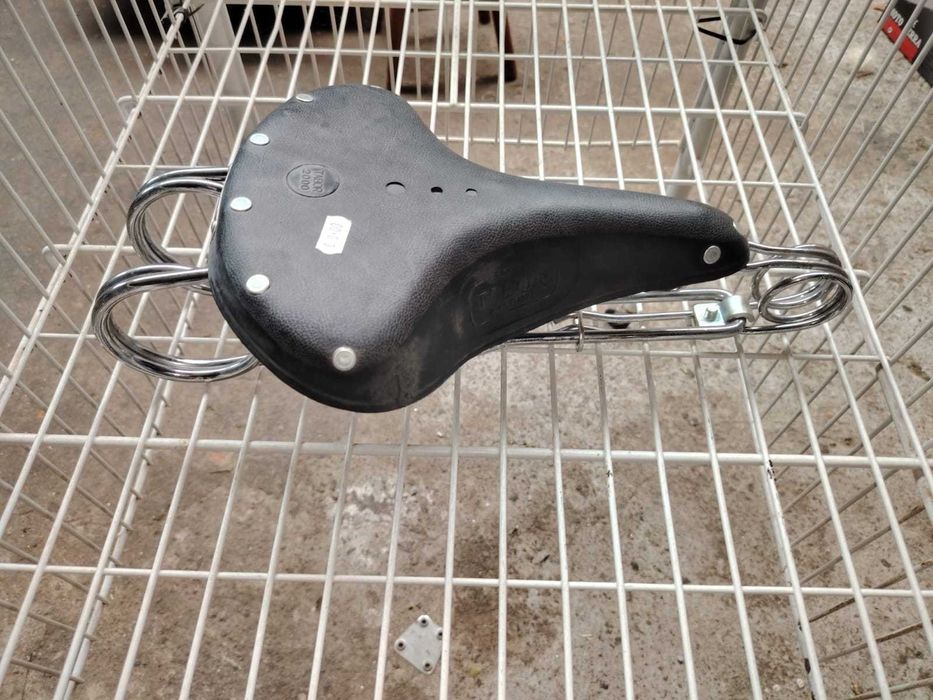 Assento e suporte de bicicleta pasteleira