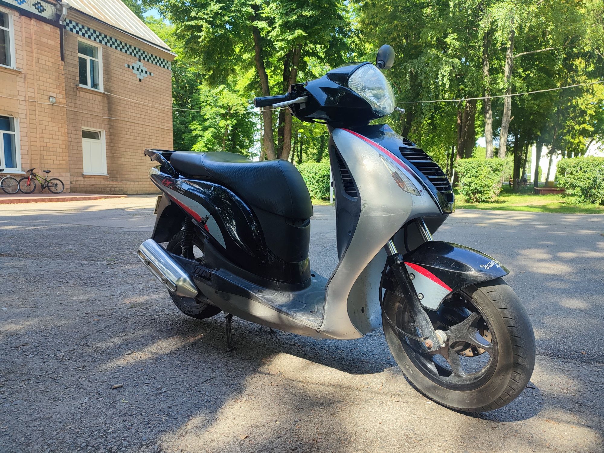 Продам мопед Honda ps125i