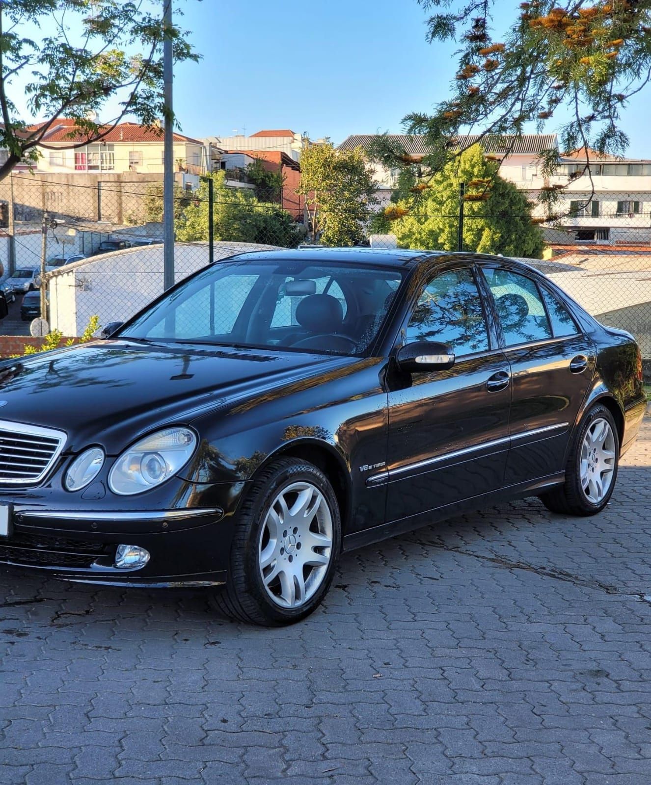 Mercedes E 420  V8 bi turbo