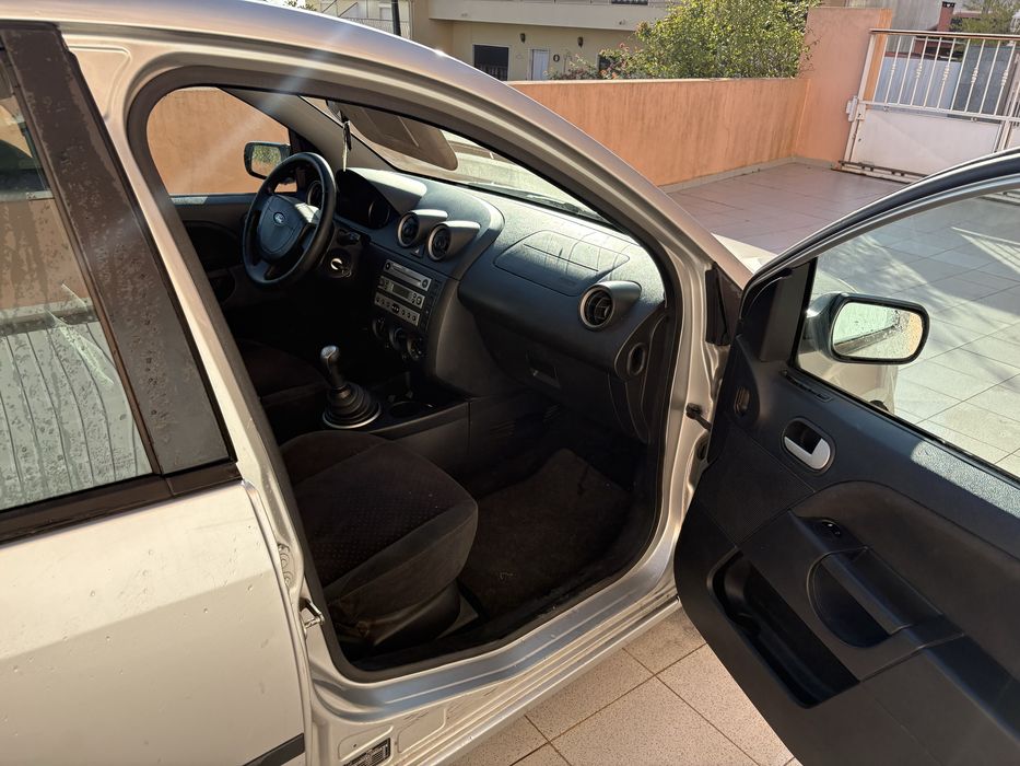 Ford Fiesta (JH1) 2005 1.2