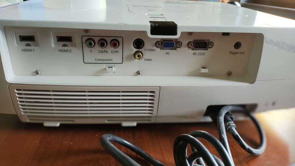 Projektor Epson EH-TW3200  uszkodzona lampa