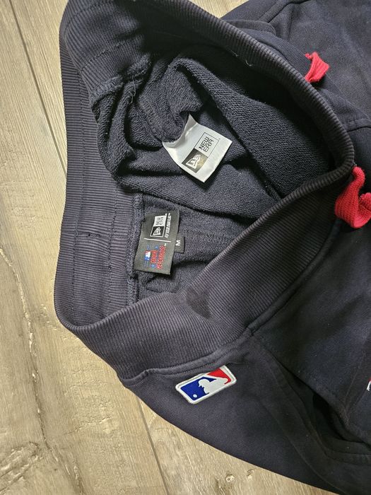 Spodnie dresowe New Era  M