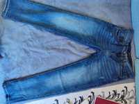 Продам джинси нові