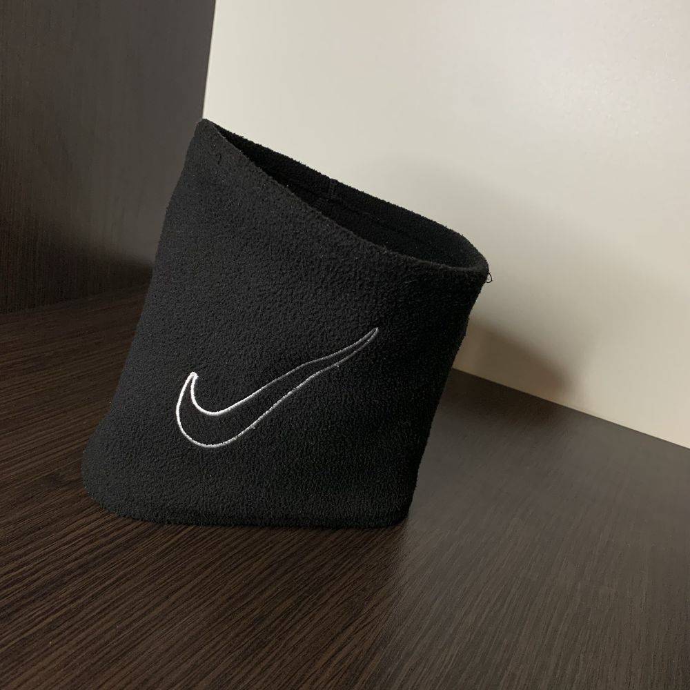 Оригінальний баф Nike.