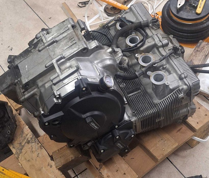 Silnik Suzuki Bandit GSF 600 (N721)