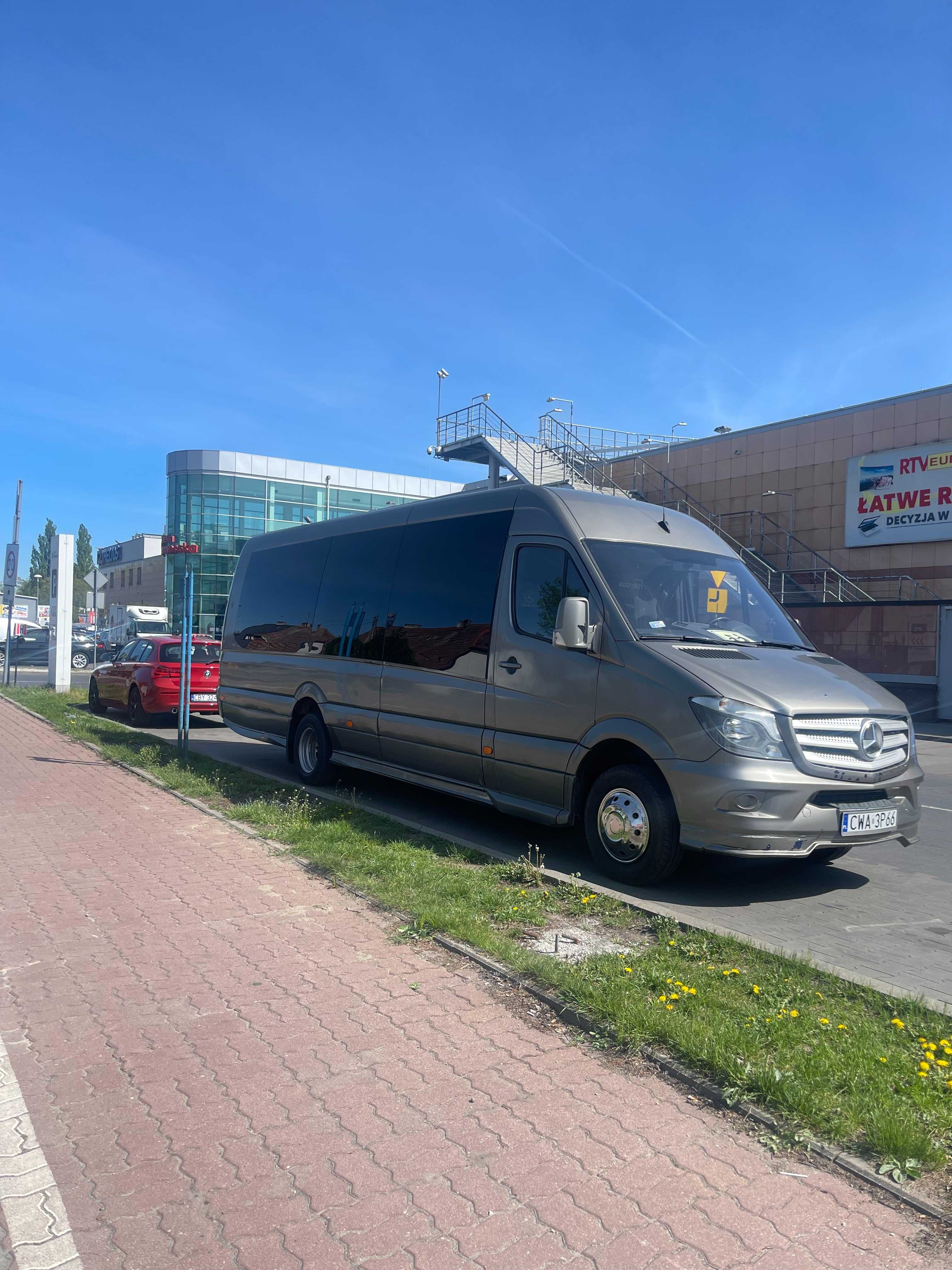 Autobus z kierowcą 1-34 osób przewóz autokar wynajem transport wesela